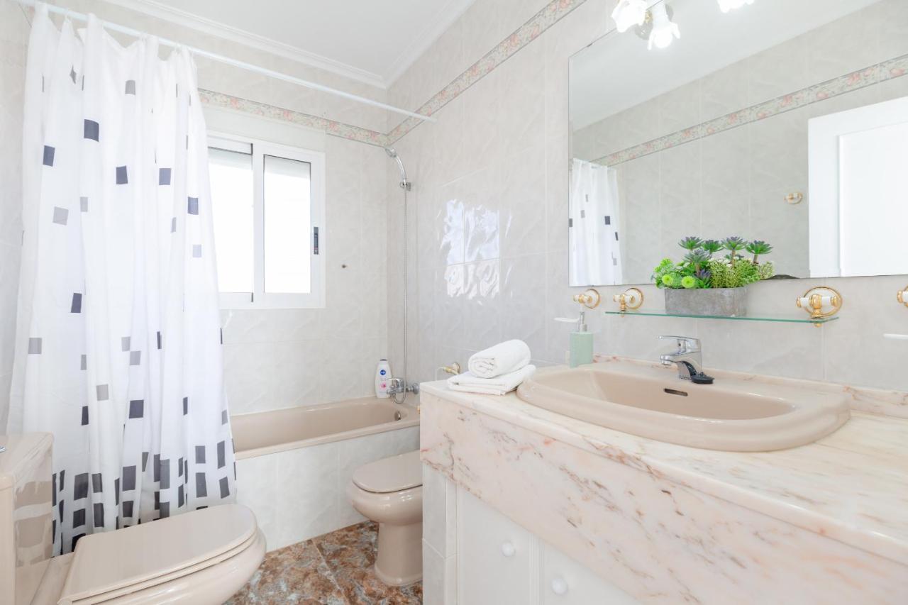 Villa Fidalsa Grand White House *