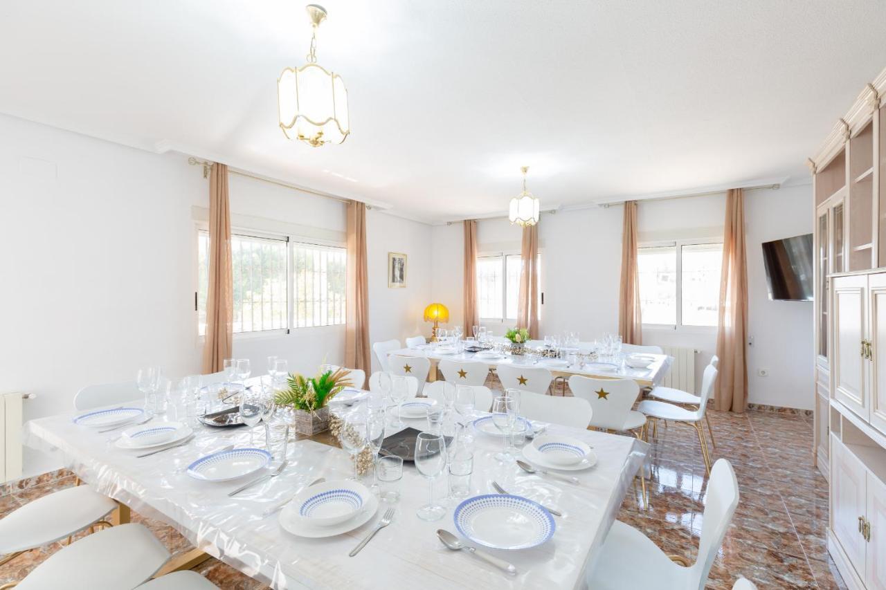Fidalsa Grand White House * Tangel